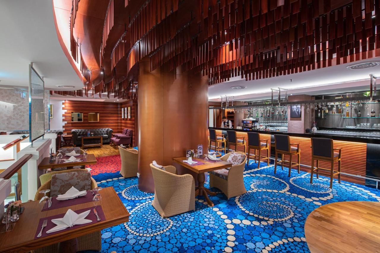 The Empress Premier Chiang Mai - Sha Extra Plus Exterior foto The Bar