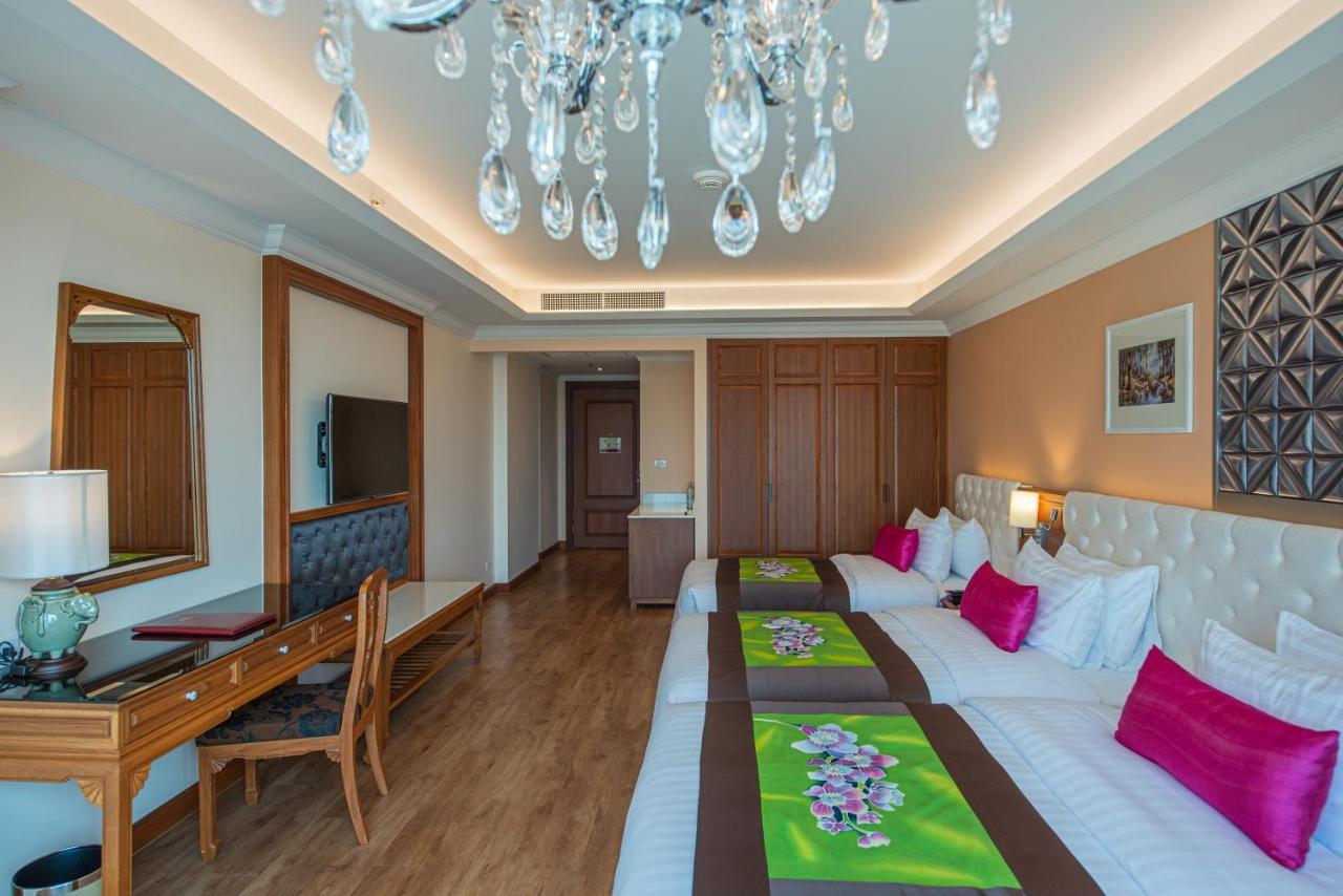 The Empress Premier Chiang Mai - Sha Extra Plus Exterior foto Deluxe Family Room