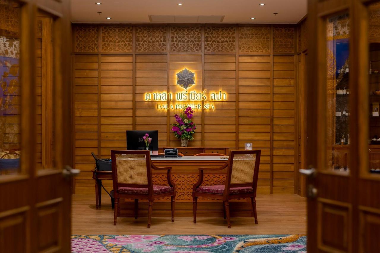 The Empress Premier Chiang Mai - Sha Extra Plus Exterior foto The reception area of the hotel